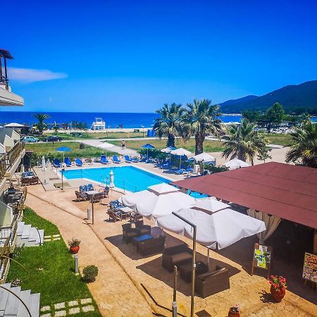 Rihios Hotel Stavros  Extérieur photo