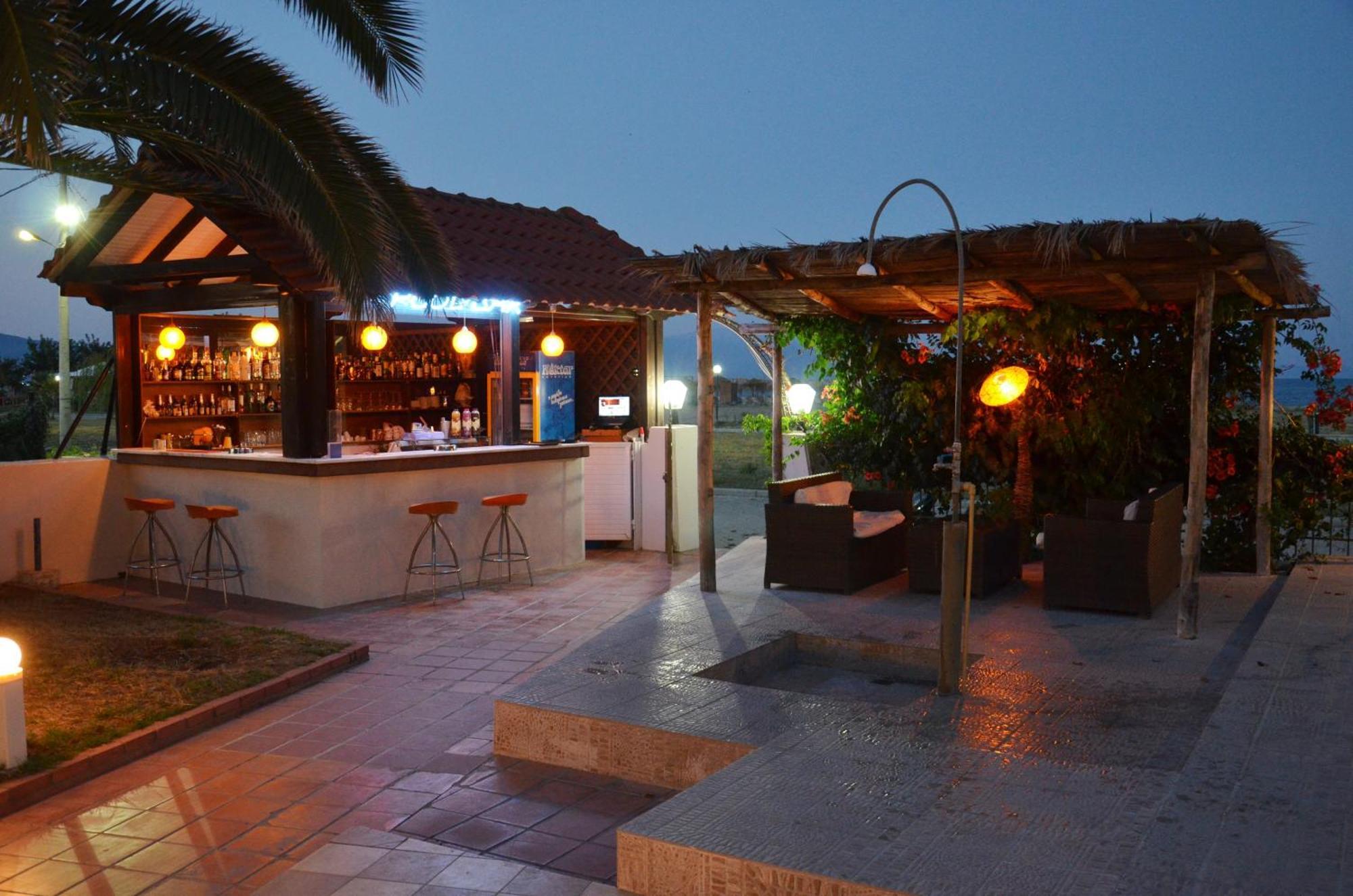 Rihios Hotel Stavros  Extérieur photo